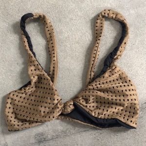 Mesh Acacia Tan and Black top